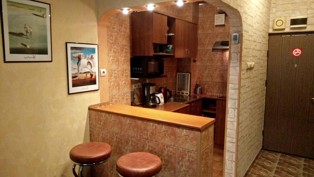 Rompromo Plus Accommodation Bukarest Exterior foto